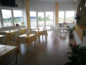 Dineren