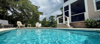 5 Bedroom Home with Heated Private Pool, Wildlife Views, Steps to Pier Village!