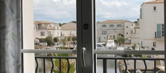 "La Batelière": Between the Sea, the Camargue, and the Canals.