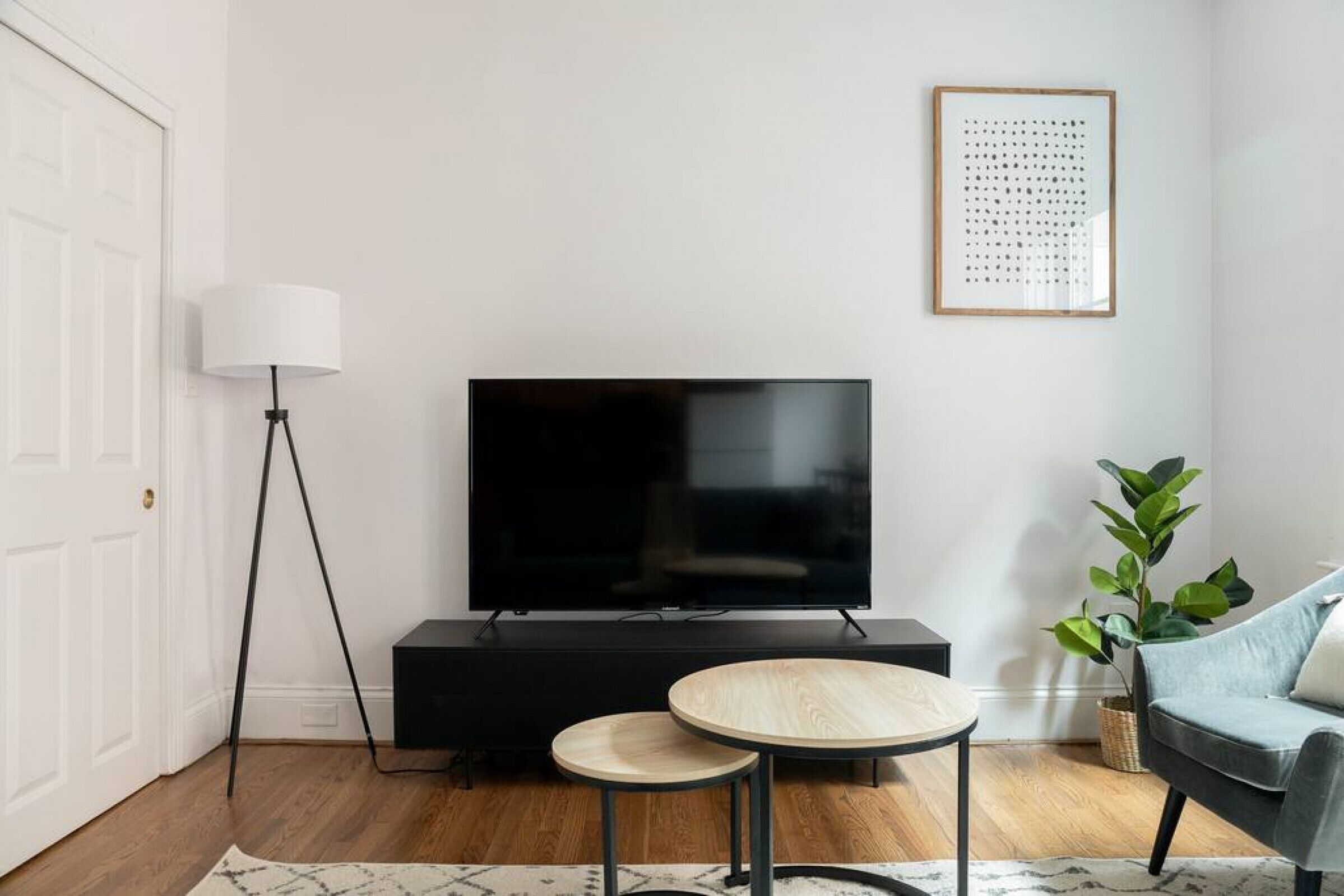 Modern 1BRs steps from Boston Common + South End