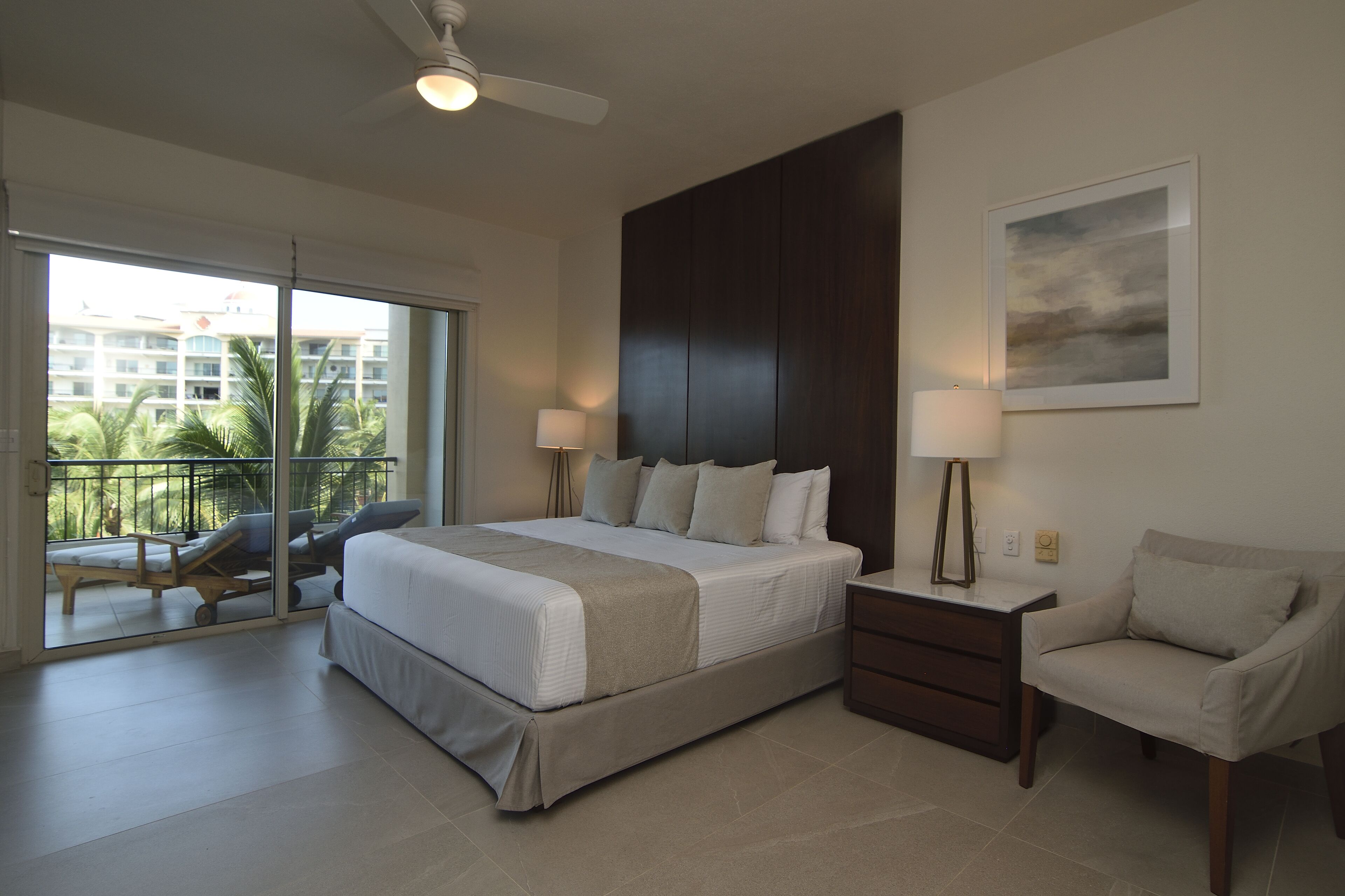 2 Schlafzimmer, Zimmersafe, Bügeleisen/Bügelbrett, Reisekinderbett