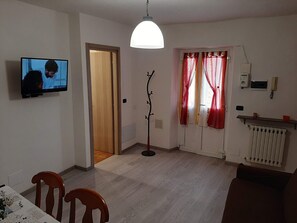 TV - House Vittone Venaria Reale (Venaria Reale)