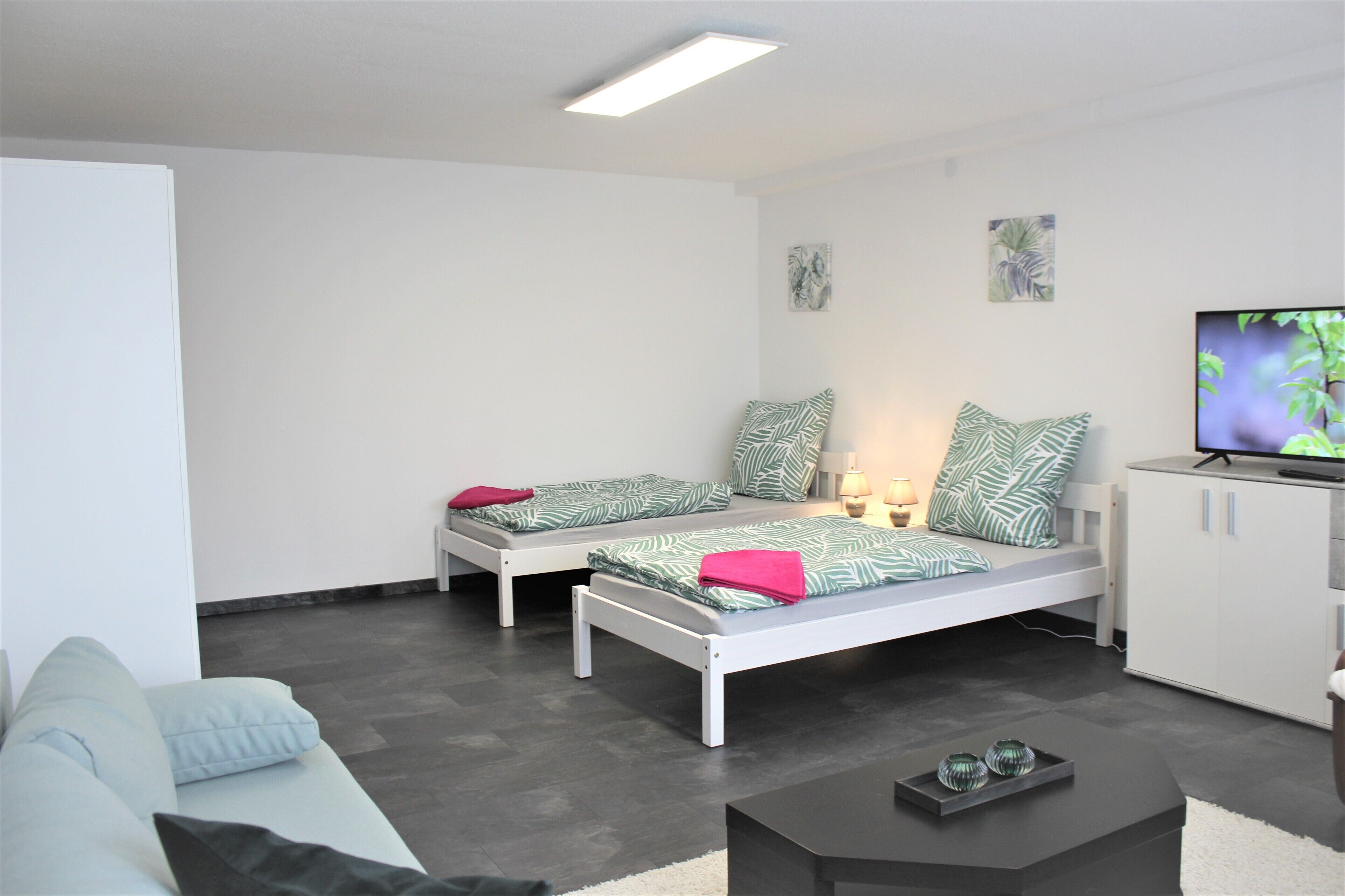 1 chambre, fer et planche à repasser, lit parapluie, Wi-Fi gratuit