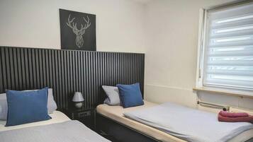1 Schlafzimmer, BĂŒgeleisen/BĂŒgelbrett, Reisekinderbett, kostenloses WLAN