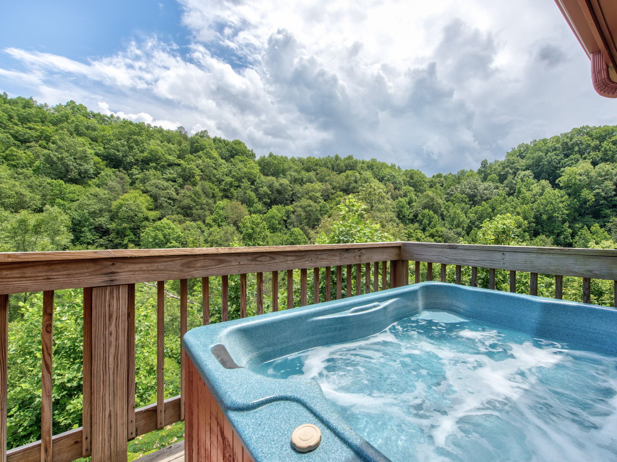 Alexas Hideaway | Pool Access, Hot Tub, Pool Table