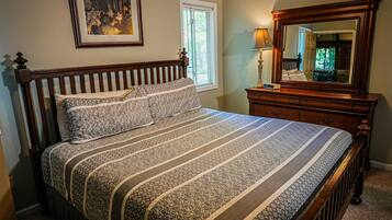 4 bedrooms, WiFi, bed sheets