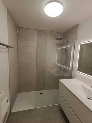 Ducha y bañera combinadas