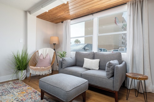 Beach cottage steps from beach