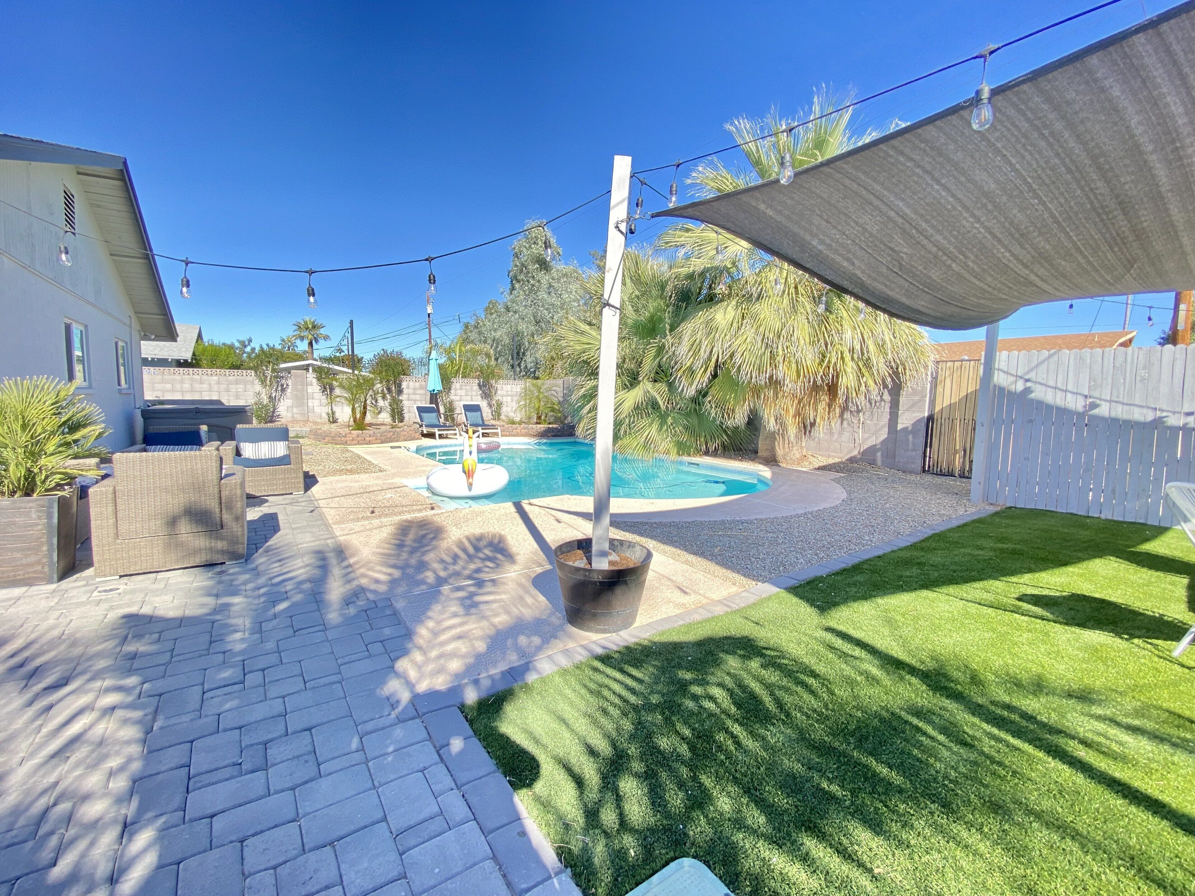 4 Bedrooms Farm house in center of Old town with pool and spa