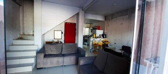 Spacious 3-bedroom house near Itacimirim beach and Praia do Forte