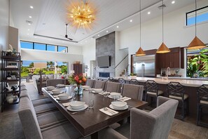 Dining - Spectacular home with ocean and golf course views! (Koloa)