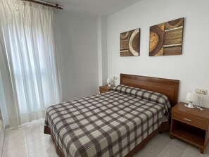 2 camere, ferro/asse da stiro