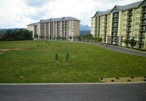 Exterior - GREAT LOCATION!! MOUNTAIN VIEW CONDOS 124 Plaza Dr, Piegon Forge Tn 37863 (Pigeon Forge)