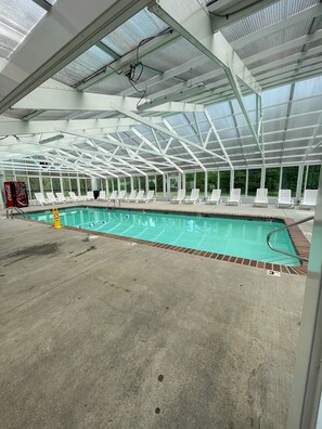 Indoor pool, outdoor pool - GREAT LOCATION!! MOUNTAIN VIEW CONDOS 124 Plaza Dr, Piegon Forge Tn 37863 (Pigeon Forge)