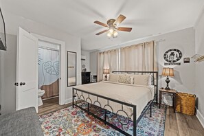 1 Schlafzimmer, Schreibtisch, Bügeleisen/Bügelbrett, kostenloses WLAN