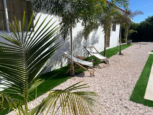 Aruba Sun, Sand & Beach  Apartment 5 min from Beach.
