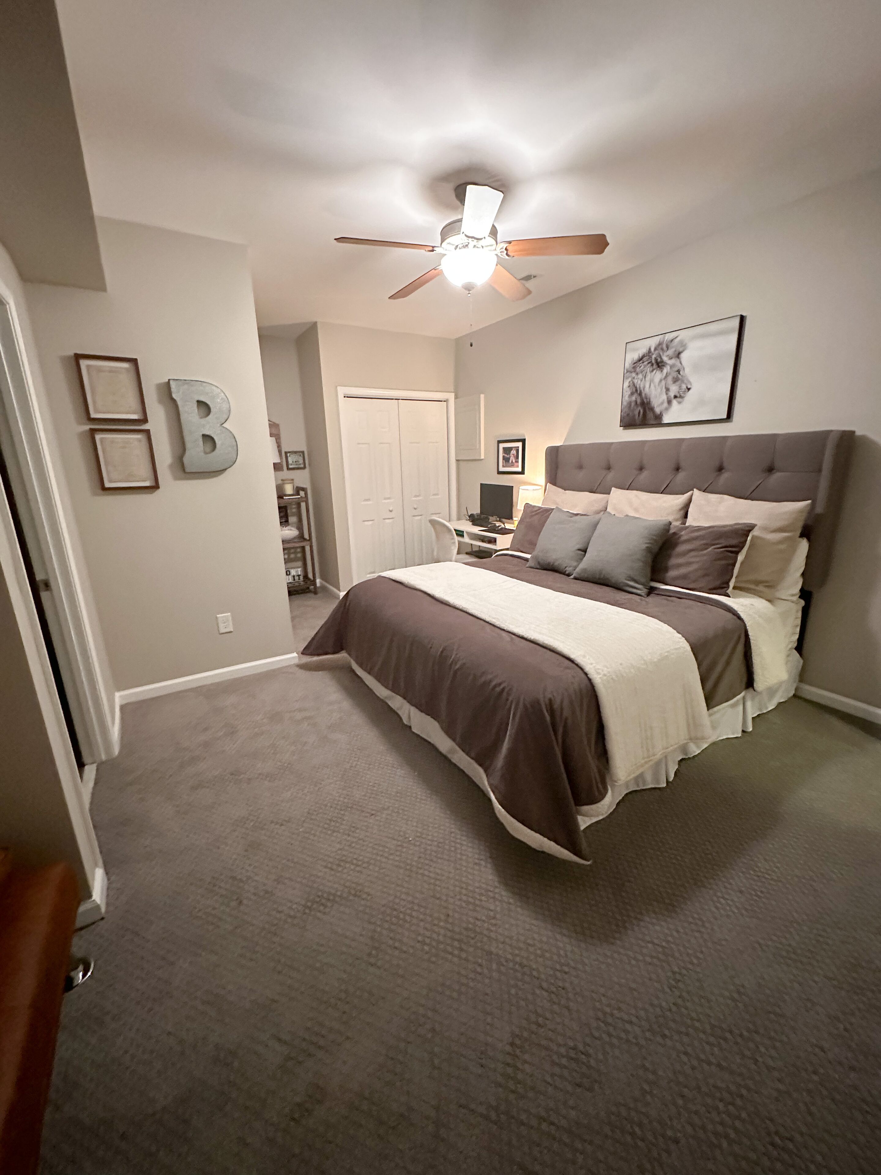 Perfect Family Home ~ Football, Graduation, Basketball, Swimming—.VT or Radford