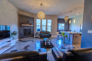 Smart TV, fireplace, offices