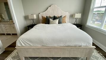 2 makuuhuonetta, silitysrauta/-lauta, ilmainen Wi-Fi, vuodevaatteet