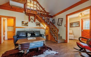 Smart TV - Happy Trails- Pet Friendly, Walk to Historic Downtown Cody (Cody)