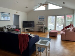TV, books