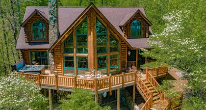 Mountain View Cabin near Asheville with Hot Tub