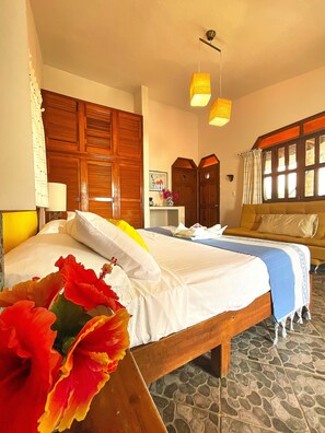 1 habitación, acceso a internet y ropa de cama 