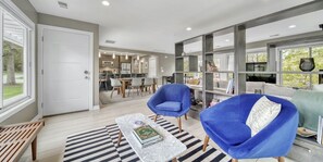 Smart TV, fireplace - This charming home is nestled just behind downtown Douglas. A quick walk will (Douglas)