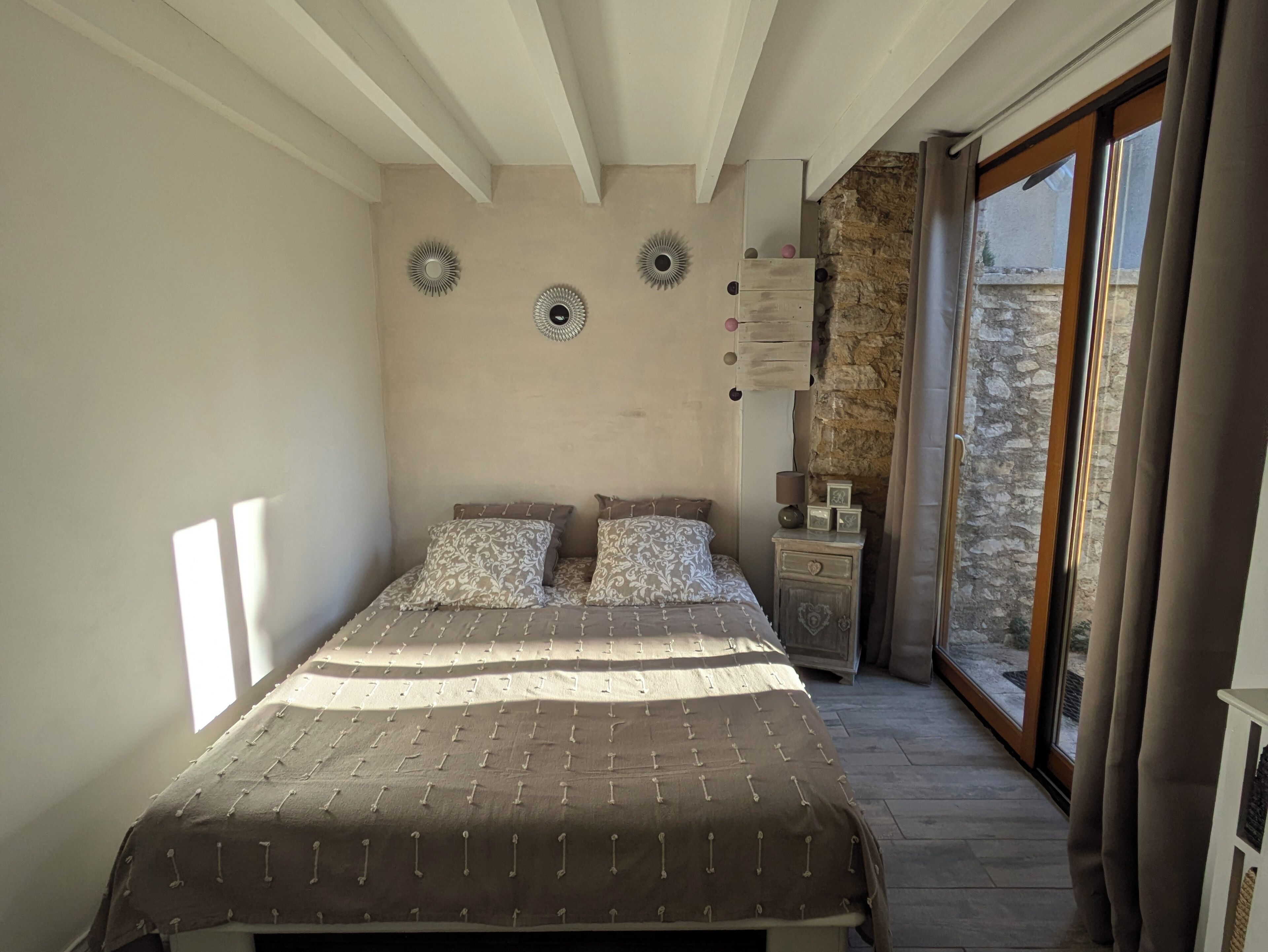 3 chambres, lit parapluie, Wi-Fi gratuit, draps fournis