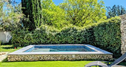 Mas de Lira avec SPA et PISCINE 'Chez Audrey en Provence'