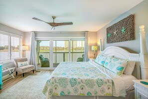 3 室のベッドルーム、WiFi (無料)、ベッドシーツ