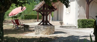 Charming Country House with Garden, 4G Internet, and Bicycles near Thiviers
