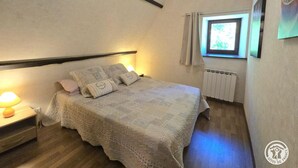 Uklassifisert bilde, 3 av 13, knapp