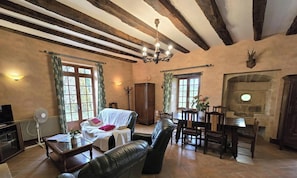 TV, fireplace, table tennis