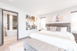 4 bedrooms, free WiFi, bed sheets