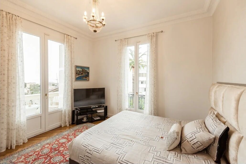 5 makuuhuonetta, ilmainen Wi-Fi, vuodevaatteet