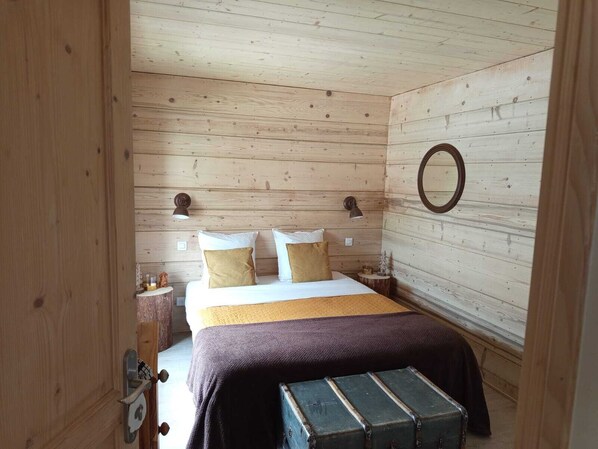 1 bedroom, iron/ironing board, free WiFi, bed sheets - Au Charmant Chablis (Champagnole)