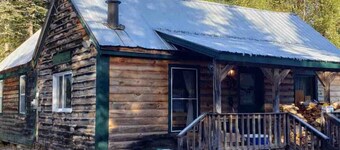 Peaceful Maine cabin on 16 beautiful acres!