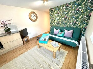 Comfort Apartment, 1 Bedroom | Living area - St Albans Annex (Cambridge)