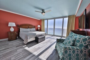 3 slaapkamers, een strijkplank/strijkijzer, wifi, beddengoed