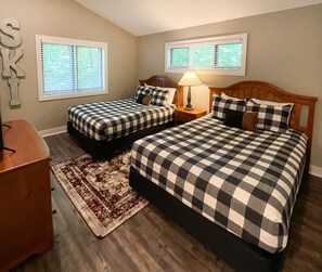 4 bedrooms, iron/ironing board, free WiFi, bed sheets