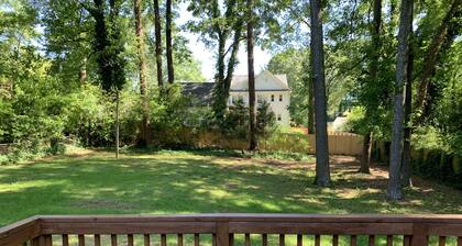 Roswell 4 Bedrooms & 3 Bathrooms - Walk To Canton Street