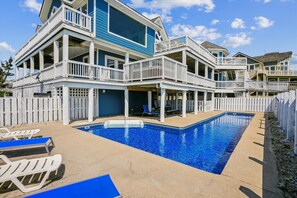 A heated pool - Oceanfront, Private Pool, Dogs ok, Hot Tub, Elevator! (Corolla)