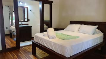 1 habitación, wifi y ropa de cama