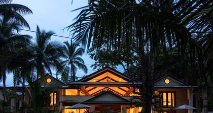 Corcovado Queen Room at Hona Beach Hotel