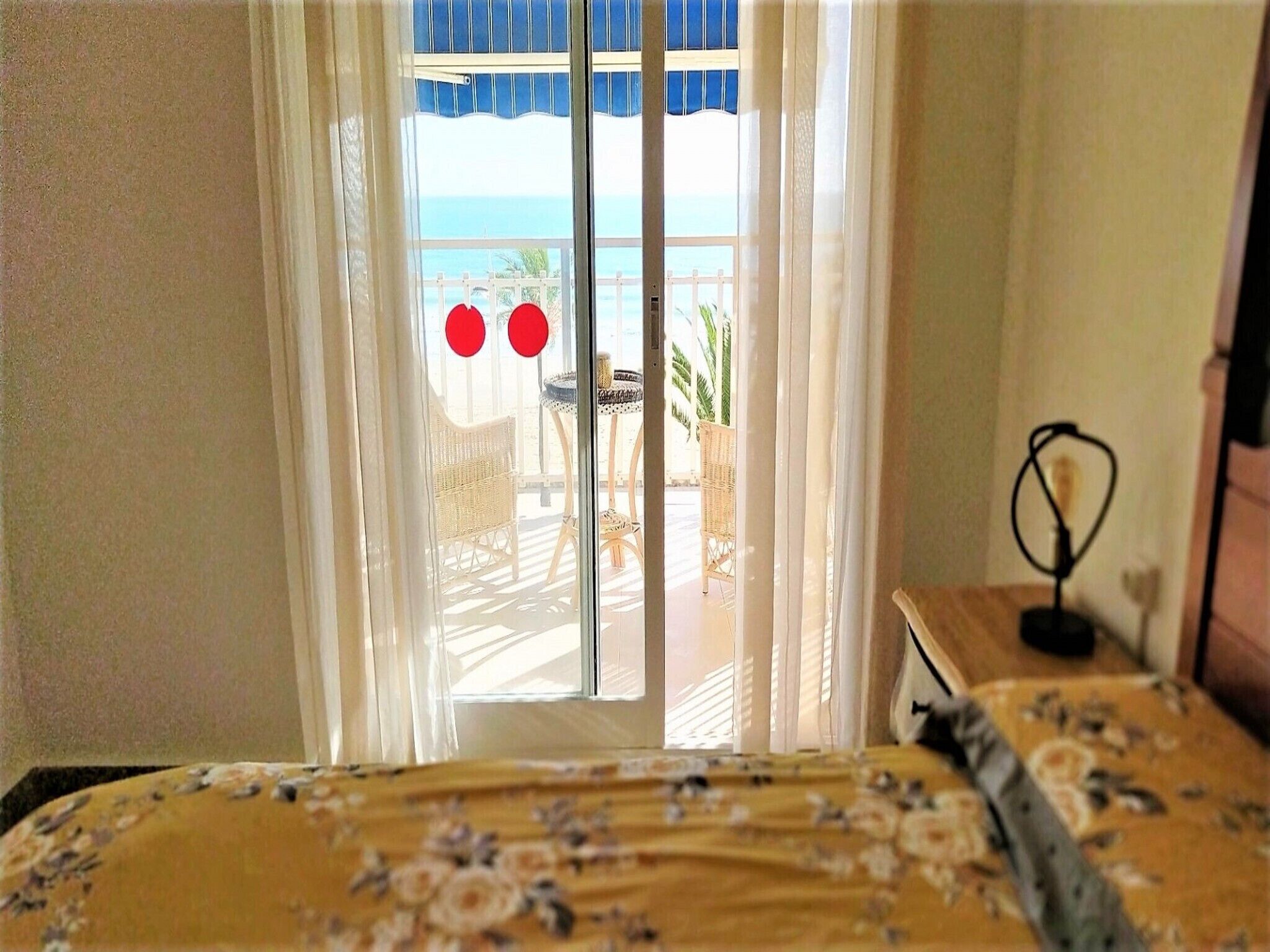 2 slaapkamers, een strijkplank/strijkijzer, beddengoed