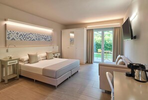 Couette en duvet d'oie, minibar, coffres-forts dans les chambres, bureau