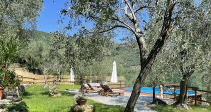 Casa Ferrari farmhouse, swimming pool, SPA, garden Private