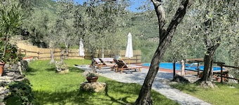Casa Ferrari farmhouse, swimming pool, SPA, garden Private