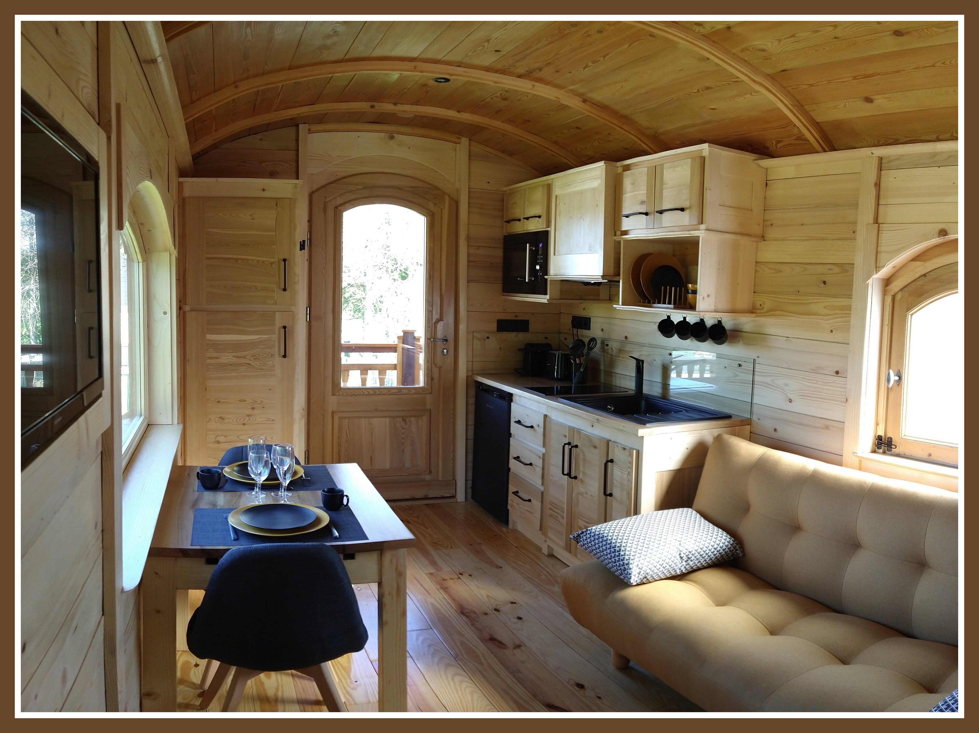 Gîte insolite en Champagne- Roulotte des Cahouriaux - 2/4 personnes